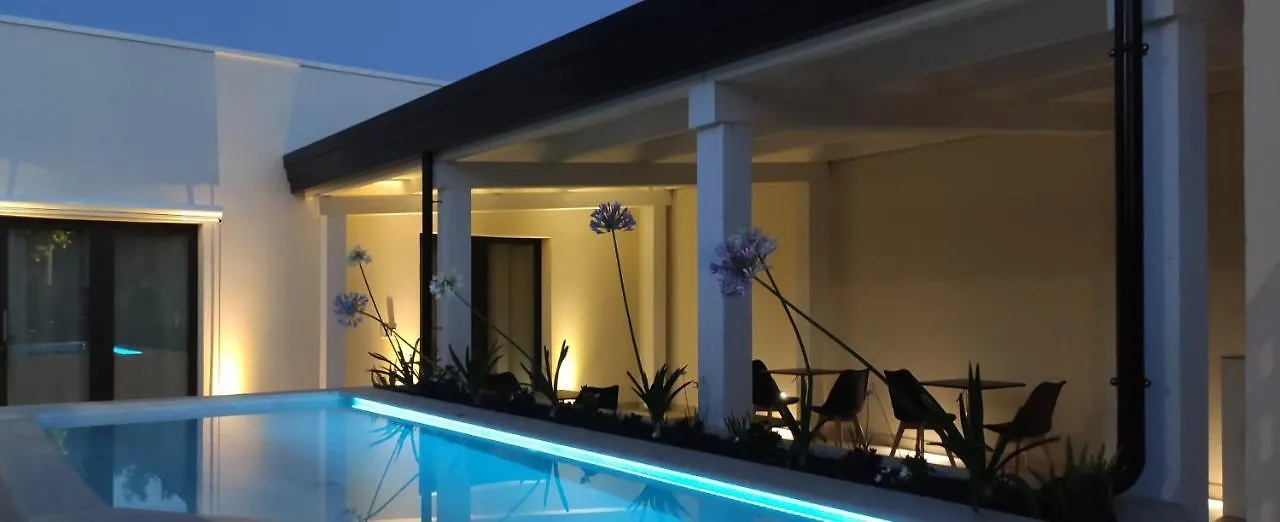 Thalassa Rooms 아볼라